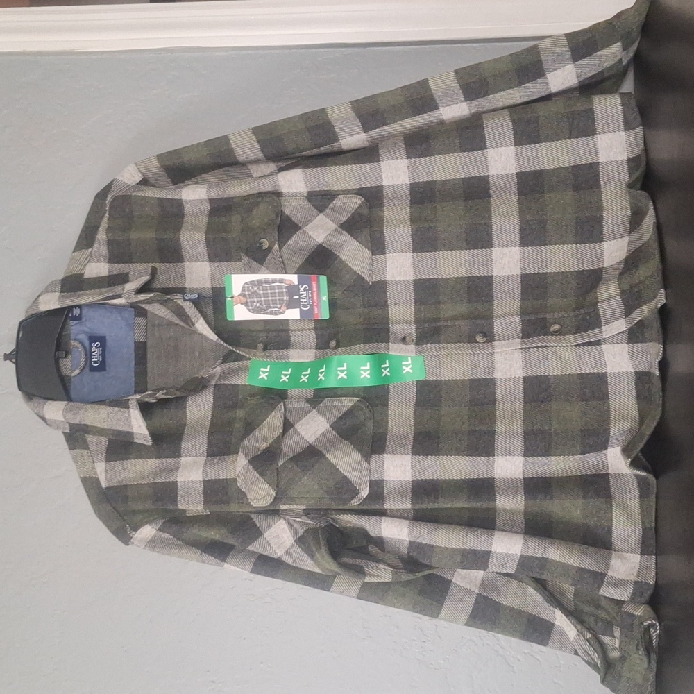 Men's  Chaps shirt